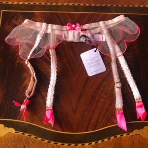NWT Lorna Nude&pink suspender size 2